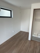 １０１号室居室。２０１・３０１号室も同仕様です。